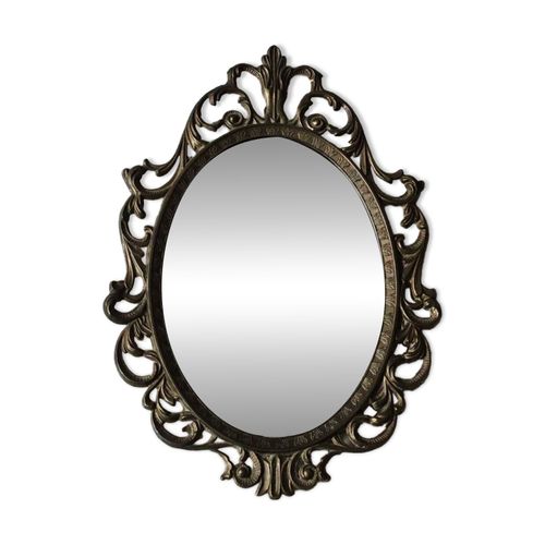 Miroir ovale de style Baroque en mtal dor Italie 1960 dore