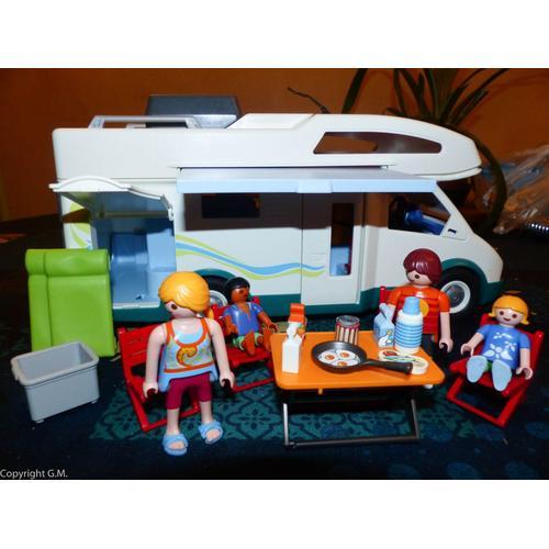 Lot Playmobil Camping Car Et Famille