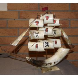Bateau En Corne Bovine Maquette Ancienne Vintage Kitch Corne De Vache
