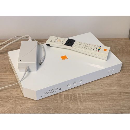 uhd 87