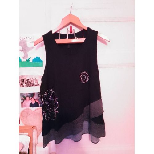 Débardeur Noir Bas Volants Motifs Argentés 44 Xxl Desigual.
