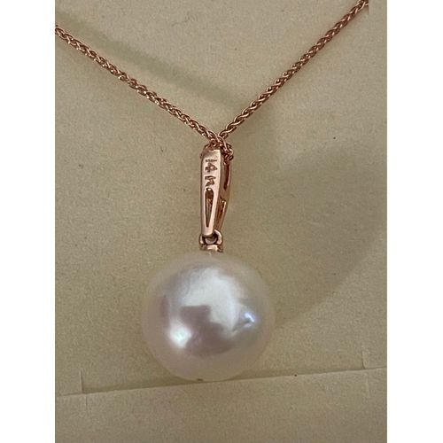 Collier Constitué D?Une Chaîne En Or Rose 14k Et D?Une Perle Véritable De 13.5 Mm .