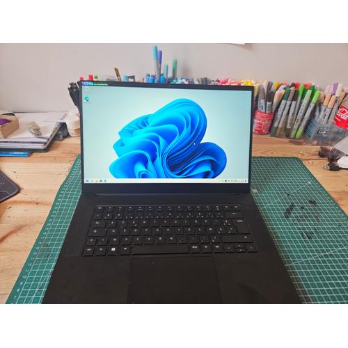 Razer Blade 15 - 15.6" Intel Core i7-11800H - 2.3 Ghz - Ram 32 Go - SSD 2 To