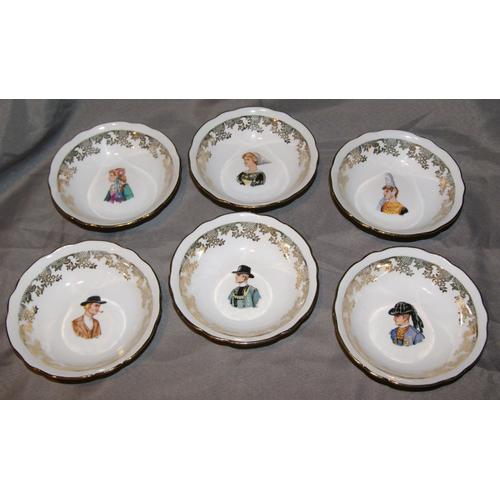 6 Coupelles Porcelaine Du Berry Costumes Régionaux Bretons Compagnie Nationale.