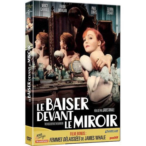 Le Baiser Devant Le Miroir