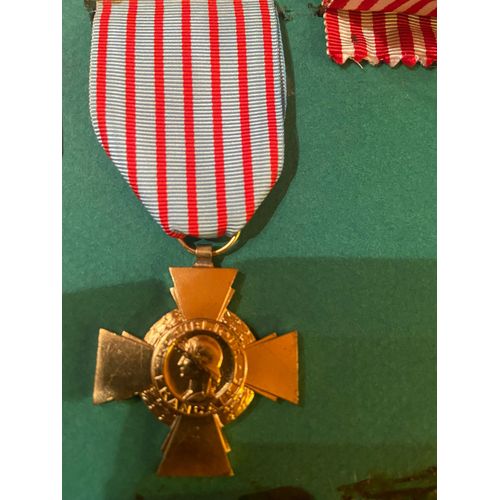 Medaille Croix Du Combattant