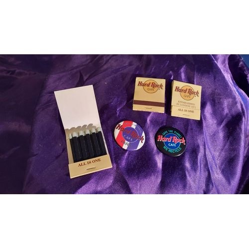 2 Badges Hard Rock Cafe Los Angeles & Paris + 3 Pochettes De 20 Allumettes Hard Rock Cafe Los Angeles.