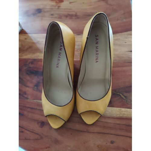 Chaussures San Marina Couleur Moutarde T 38