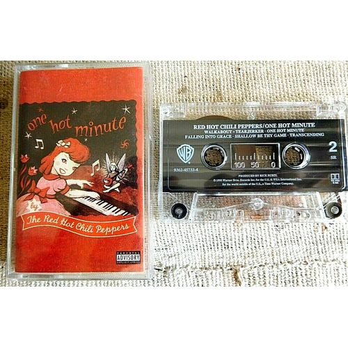 Red Hot Chili Peppers - One Hot Minute (Cassette Audio)