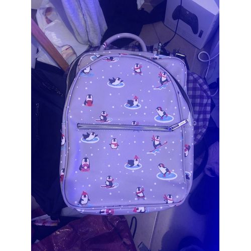 Sac à dos cuir marque Parfois colori gris avec dessins de pingouins 