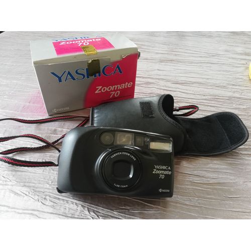 appareil photo argentique Yashica Zoomate 70