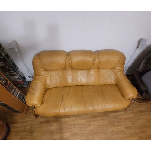 Très Beau Canapé Vintage 3 Places Fixes En Cuir Bois En Chêne Massif