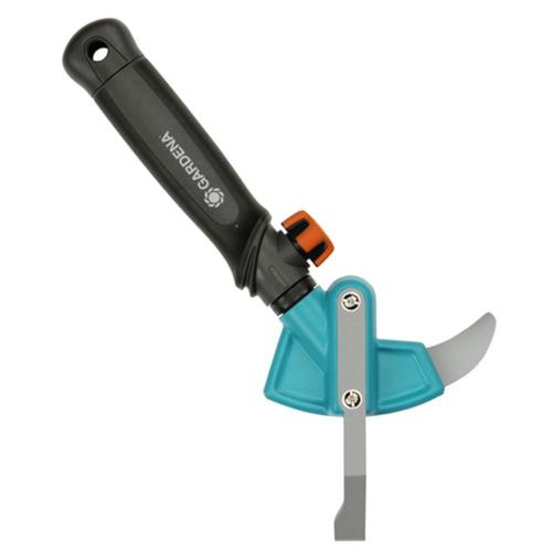 Gardena combisystem 2in1 Scraper - action / 03607-30