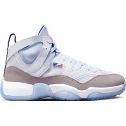 Site de chaussure 2025 de basketball jordan