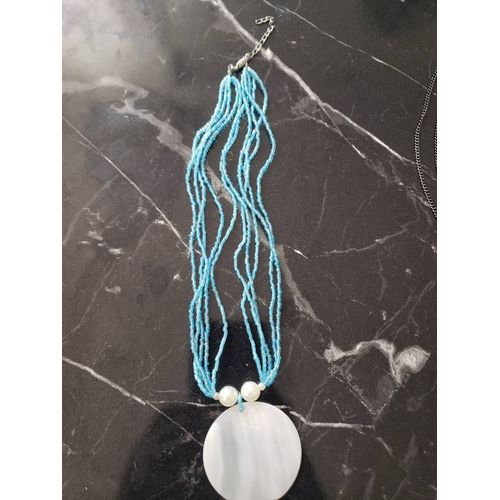 Collier Bleu