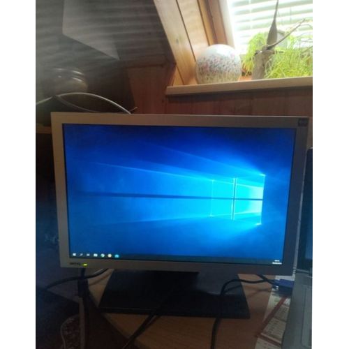 BENQ ECRAN COULEURS MONITEUR HIGH TECH PC ORDINATEUR 22 POUCES ACCESSOIRE  INFORMATIQUE BUREAUTIQUE