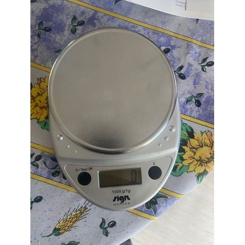 Balance universelle  électronique 2 piles AA 1,5 V jusqu à 1 kg