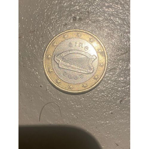 C’Est Une Pièce Eire 2002