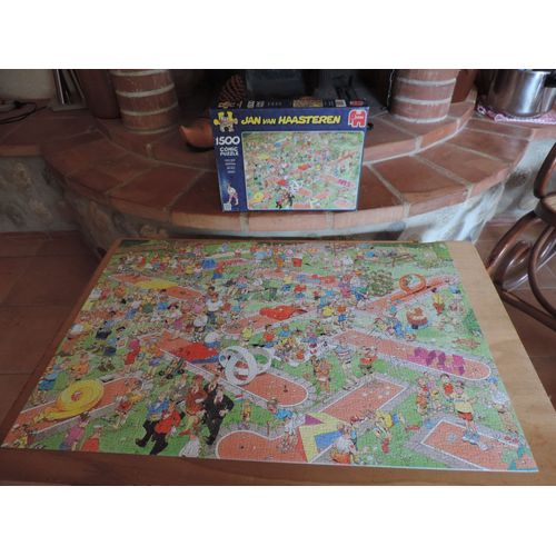 Puzzle "Jan Van Haasteren" 1500 Pièces :"Mini Golf"