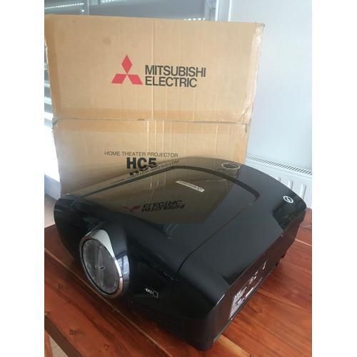 VIDEOPROJECTEUR Mitsubishi HC5 et écran Oray