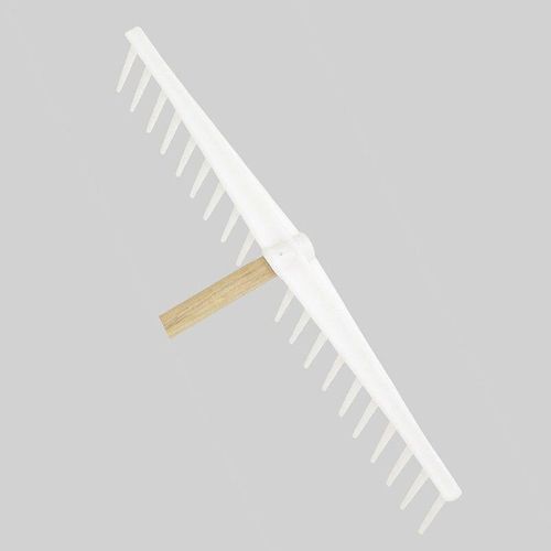 Rateau en polypropylène multi usage sans manche - 63 cm