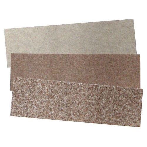 3 feuilles abrasives corindon (grain 80 - 150 - 240)