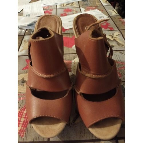 Chaussures Compensées À Talons Dessus Cuir André, 38