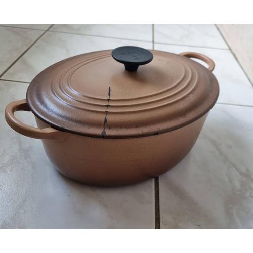 Le Creuset Cocotte En Fonte Ovale Marron Clair Cuisine