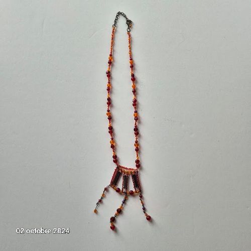 Collier Fantaisie Orientaliste En Verre Et Métal De Style Marocain