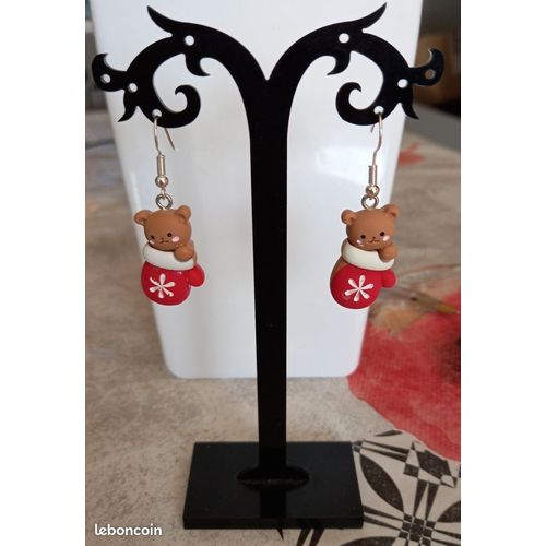 Boucles D'oreilles Ourson Dans Une Mouffle