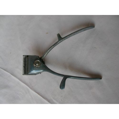 Ww1/Ww2/Postwar Petite Tondeuse A Cheveux Manuelle Des Types Allemdandes Civiles Possible Francaise