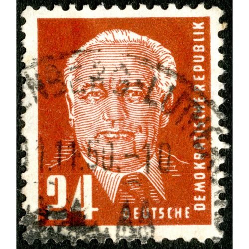 Timbre Oblitéré Deutsche Demokratische Republik 24