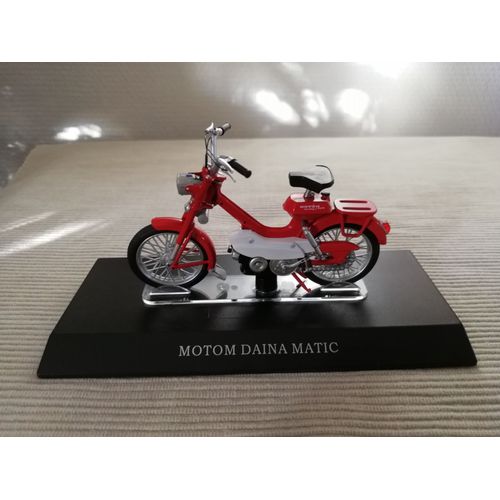 Moto Mobylette Italienne : Motom Daina Matic 1/18-Leo Models