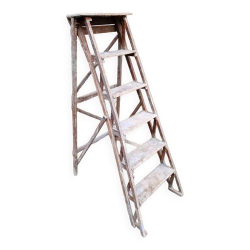 Escabeau ancien en bois bois