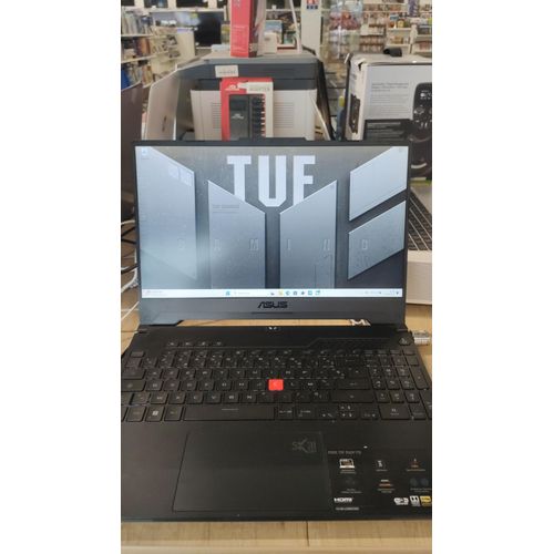 Asus TUF Gaming SKILLKORP P15R3060 - 15.6" Intel Core i7 - 2.3 Ghz - Ram 16 Go - SSD 512 Go