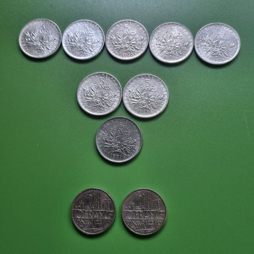 7 Pieces Argent De 5 Francs ( 5 De 1960 ,1 De 1962, 1 De 1963 Et 1 De 1971 ) Et 2 Pieces De 10 Francs De 1976 Et 1977.