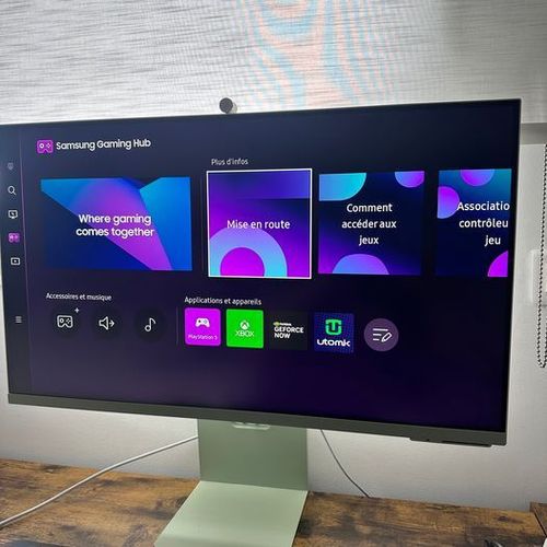 Samsung Smart Monitor M8