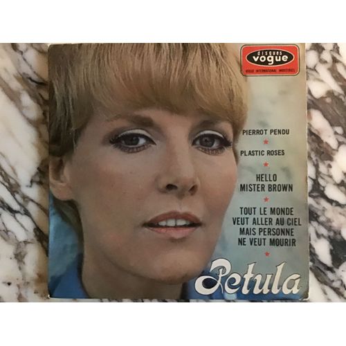 Petula Clark - Hello Mister Brown