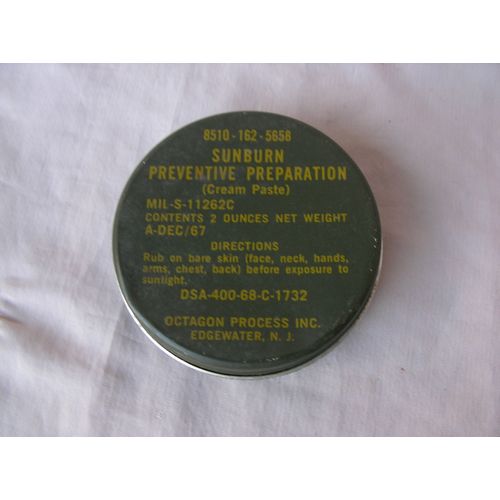 Ww2/Postwar Us Pot Sunburn Militaire Règlementaire Américaine Neuf Daté 1967