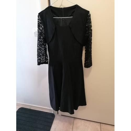 Robe Noire De Cocktail Manches Dentelles