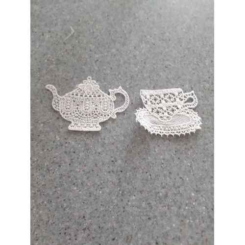 Lot De 2 Napperons En Crochet Dentelle Blanc "Forme Tasse Et Théière