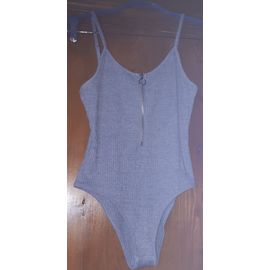 Body Zippé Sur Le Devant Shein Taille M - Jambes Échancrées Avec Patte Pressionnée D'ouverture - Maille Jersey Côtelé Gris - Fines Bretelles Réglables