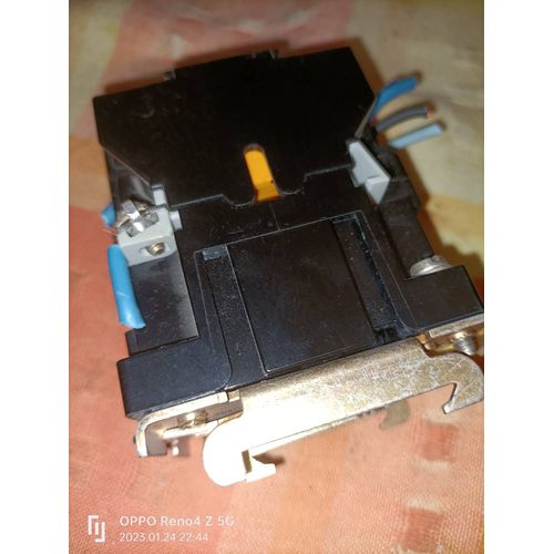 Relais TELEMECANIQUE CA2 DN140
