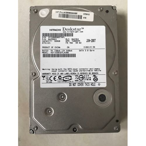 Disque dur Hitachi Deskstar 320 Go HDT725032VLA380