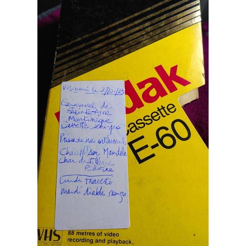 Cassette Vhs Kodak Originale Carnaval De Sainte-Lucie & Fort-De-France En Martinique 1990 - 60 Minutes Vintage De Collection Semi-Professionnelle Chars Mandela, Pillotine Travesti Diables-Rouges