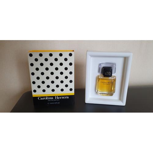 Miniature De Parfum Caroline Herrera Eau De Parfum 4 Ml