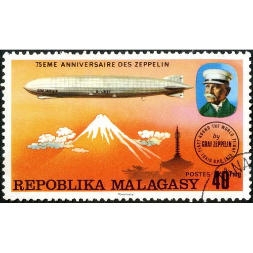 Timbre Oblitéré Repoblika Malagasy, 75 Ème Anniversaire Des Zeppelin, Postes, 40 Fmg