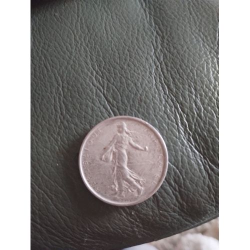 Pièce De 5 Francs De 1962 En Argent La Semeuse Gravée Coty Et Frappée Liberté Égalité Fraternité