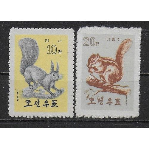 Coree Du Nord 1962 : Ecureuils - Série De 2 Timbres Neufs Sg
