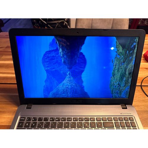 Asus X540L - 15" Intel Core i3 - Ram 4 Go - DD 1 To